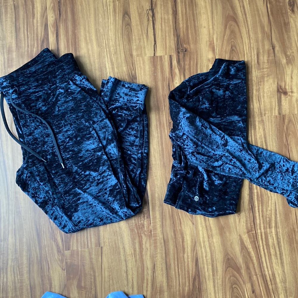 Lululemon Crushed Velvet navy set